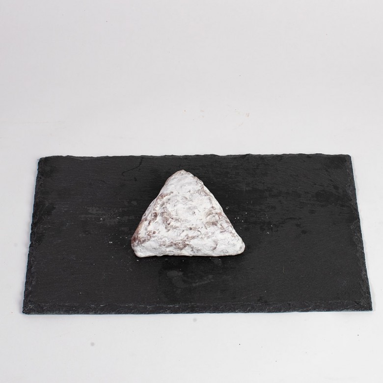 Pyramide vin jaune et noix