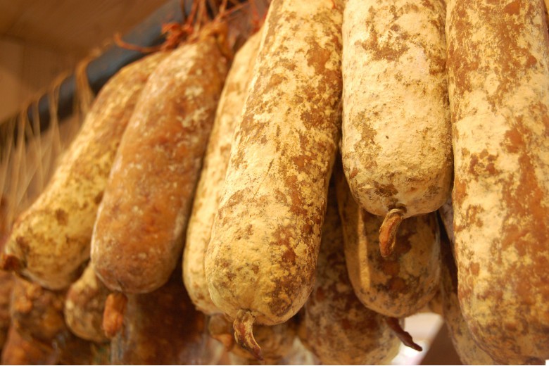 Saucisson fumé au comté